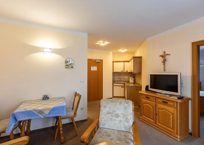 Апарт-отель Appartementhaus Kastanie Бад-Фюссинг