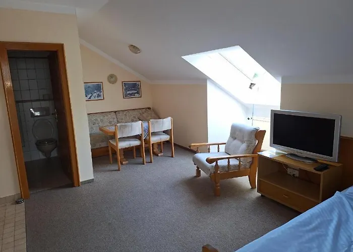 Appartementhaus Kastanie 3* Бад-Фюссинг