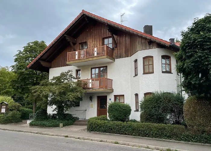 Appartementhaus Kastanie 3* Бад-Фюссинг