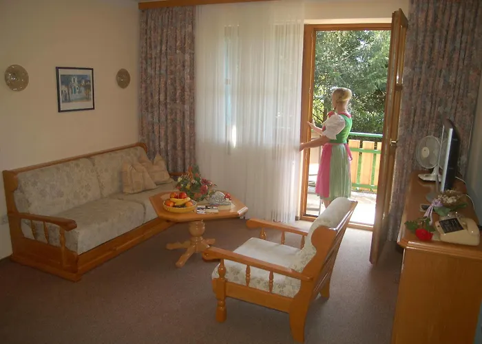 Appartementhaus Kastanie Апарт-отель Бад-Фюссинг