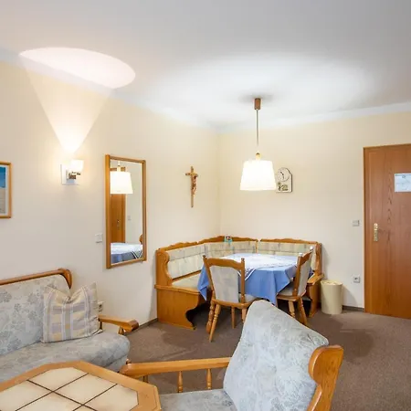 Appartementhaus Kastanie Aparthotel