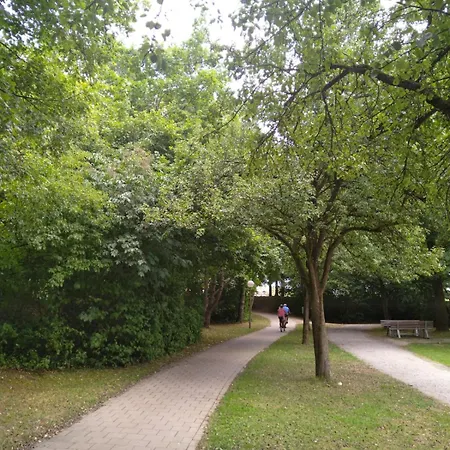 Aparthotel Appartementhaus Kastanie 3*